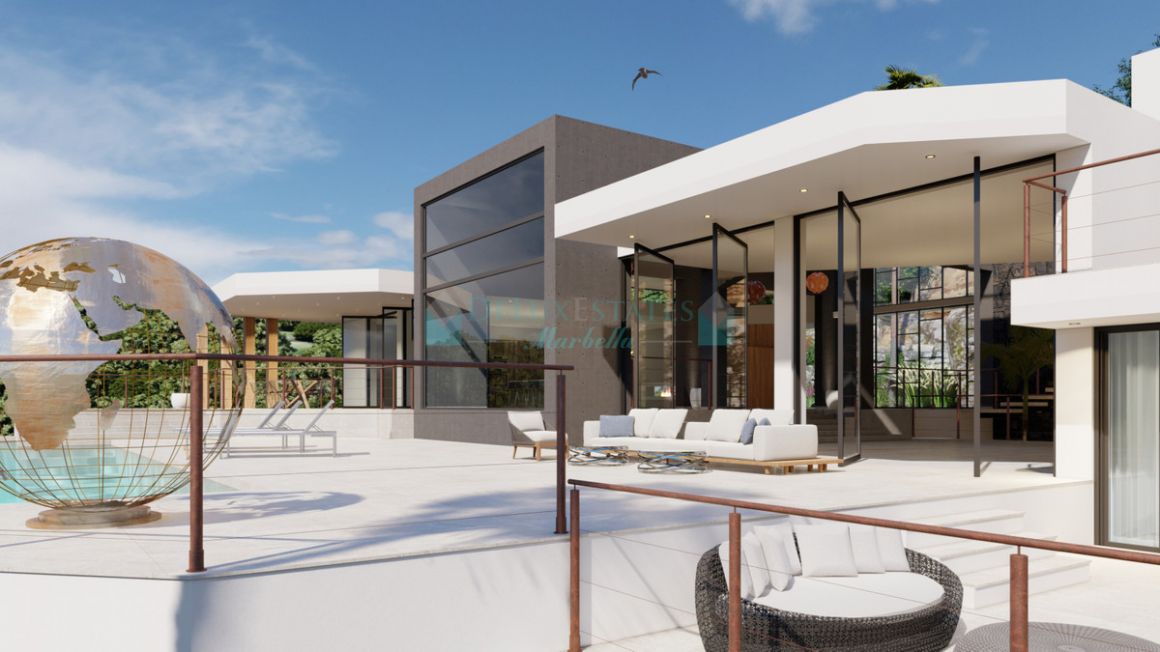 Villa for sale in El Paraiso, Estepona