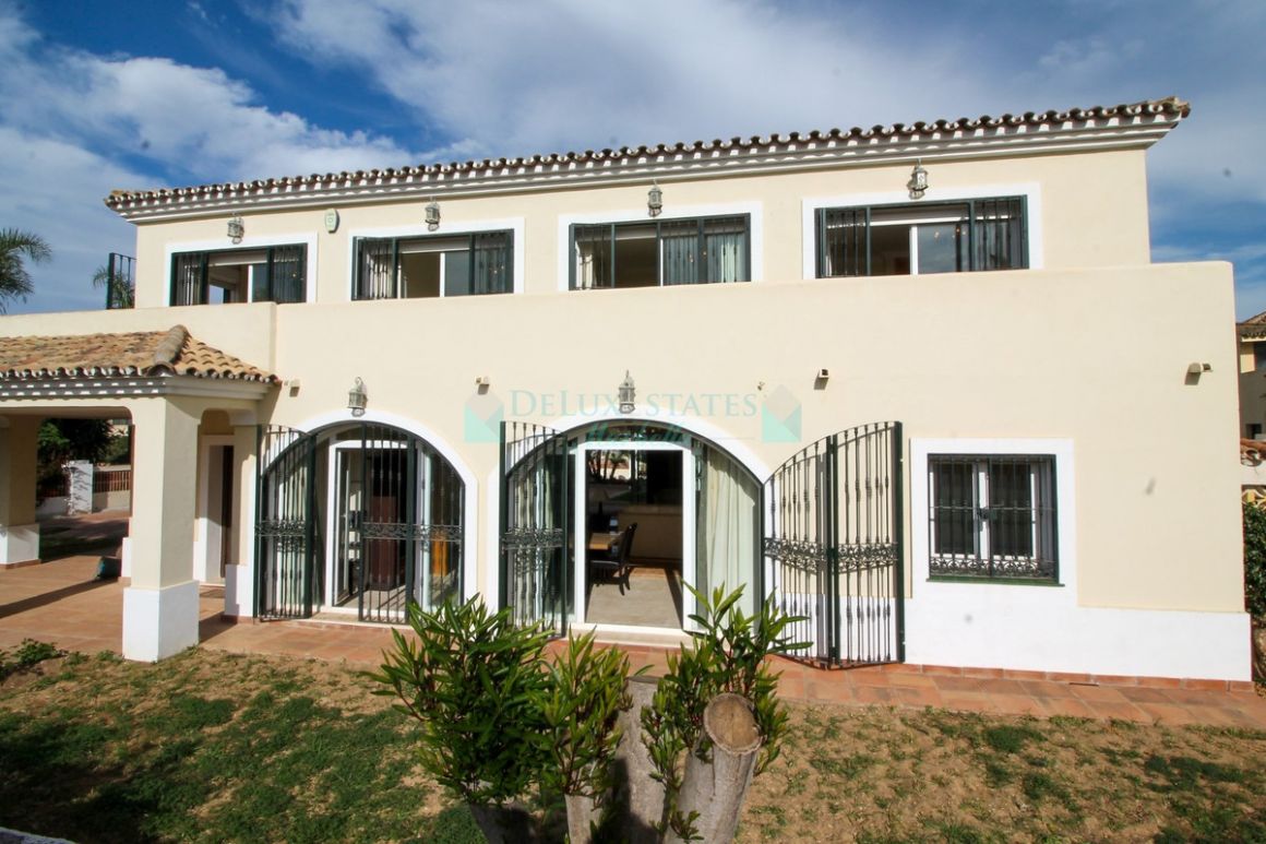 Villa for sale in Marbesa, Marbella East