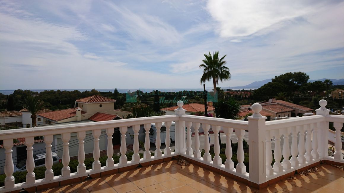 Villa for sale in Elviria, Marbella East