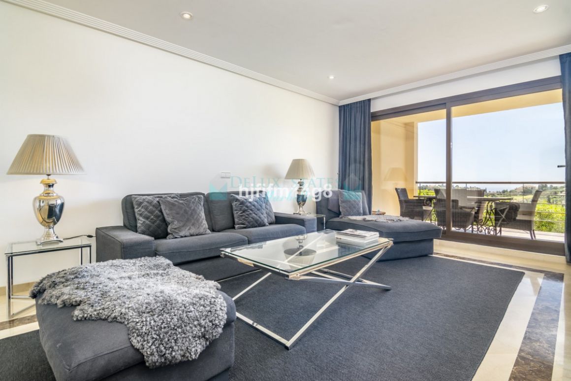 Apartment for sale in Los Arqueros, Benahavis