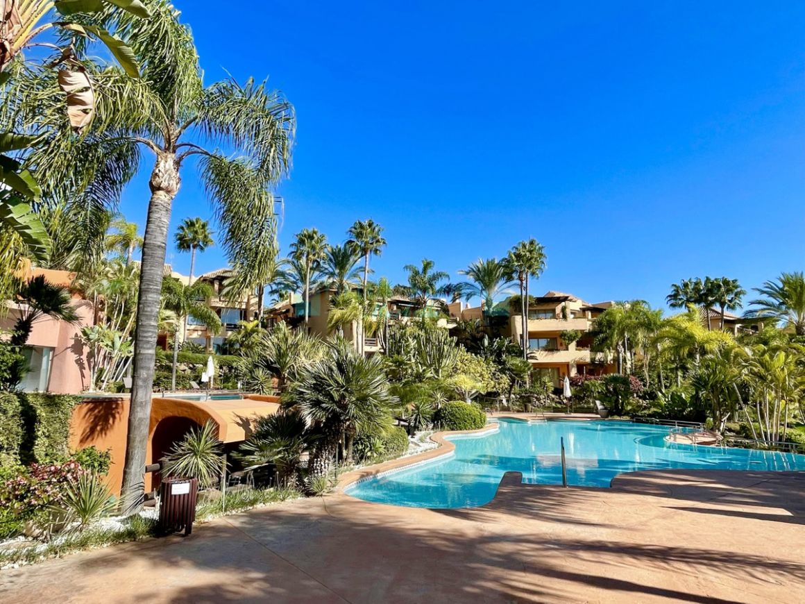 Ground Floor Apartment for sale in Sierra Blanca, Marbella Golden Mile