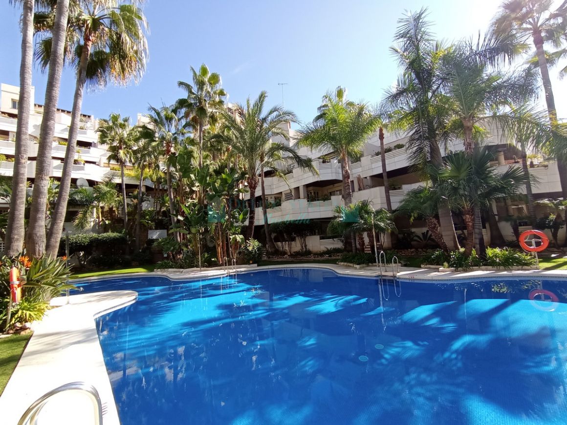 Apartment for sale in Nueva Andalucia
