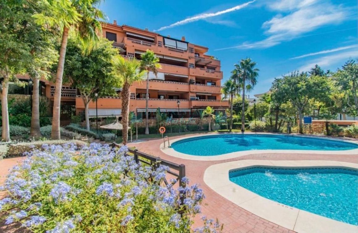 Penthouse for rent in Marbella Golden Mile