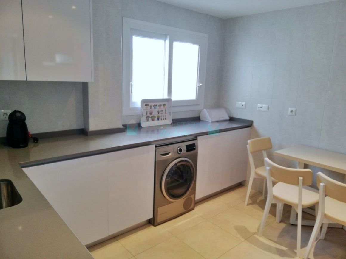 Penthouse for rent in Marbella - Puerto Banus