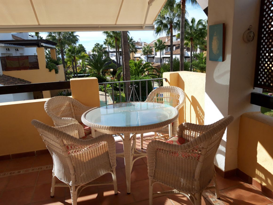 Apartment for sale in Bahia de Marbella, Marbella East
