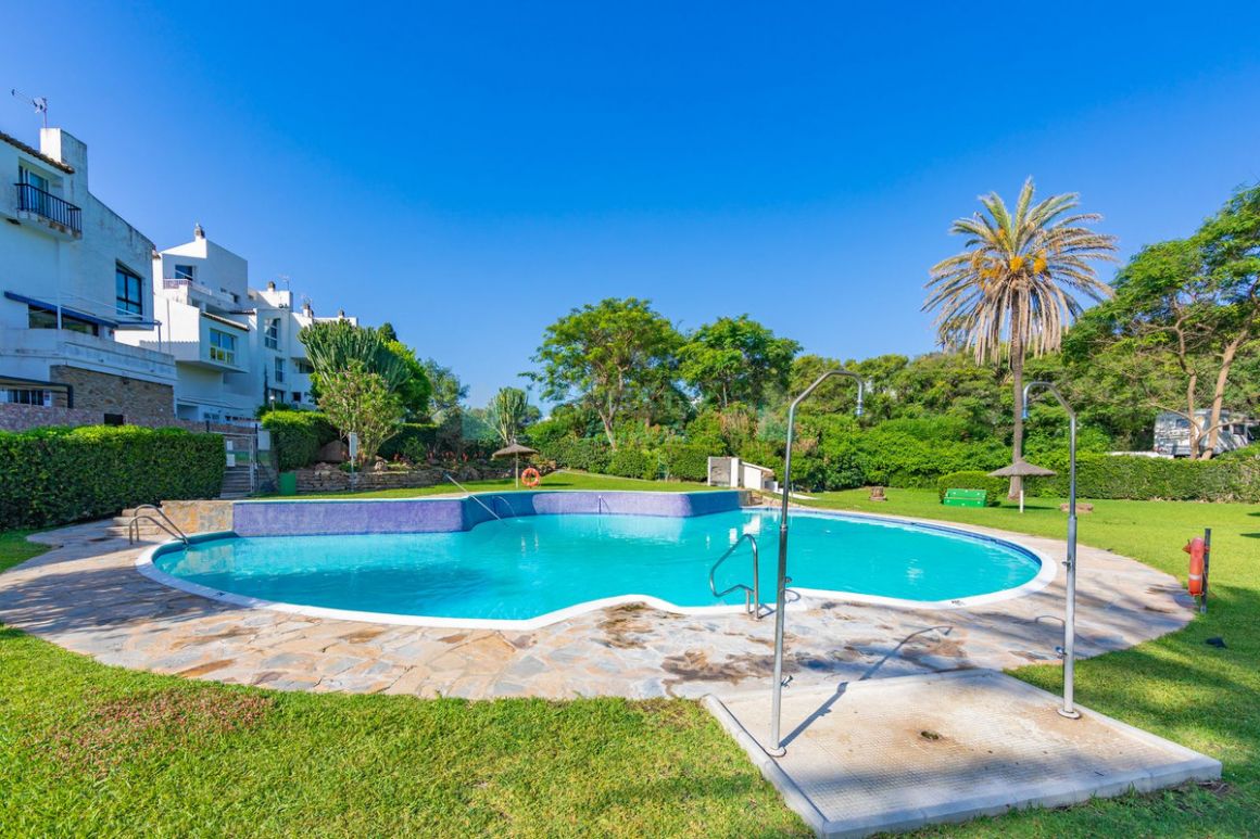 Ground Floor Apartment for sale in Estepona