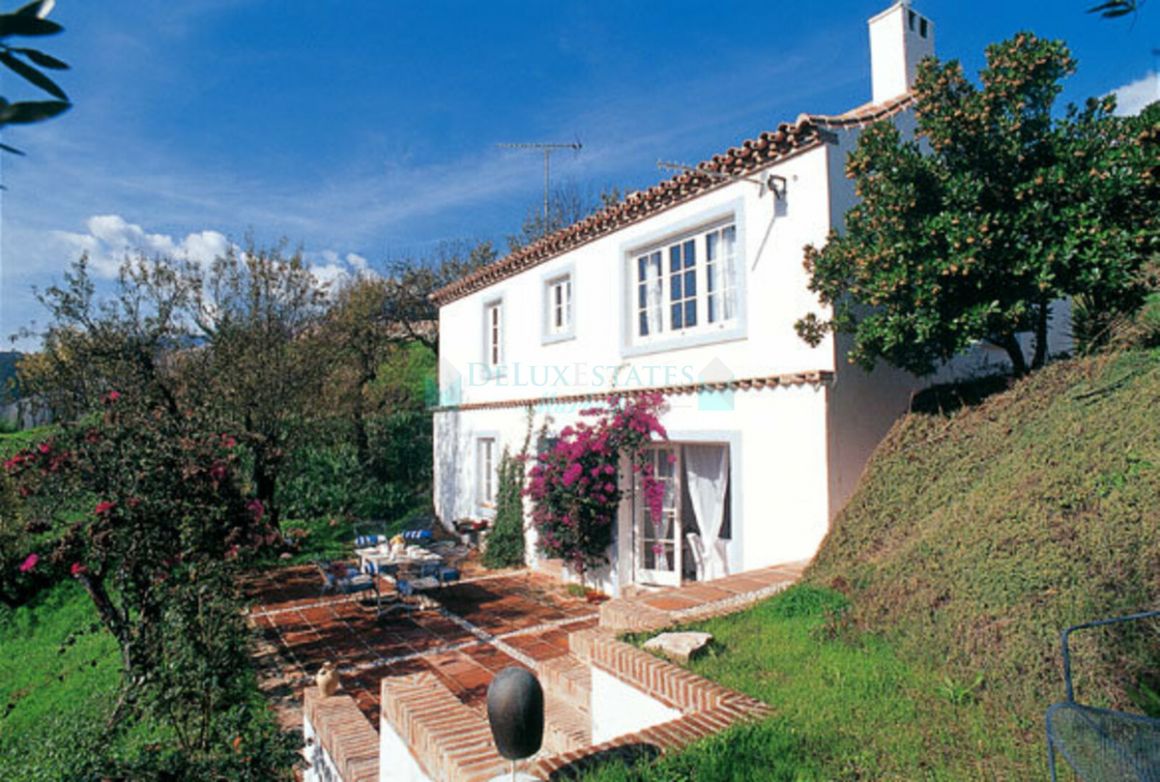 Villa for sale in Istan