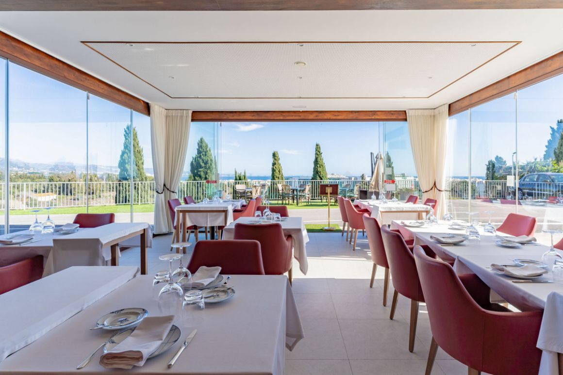 Restaurant for sale in Nueva Andalucia