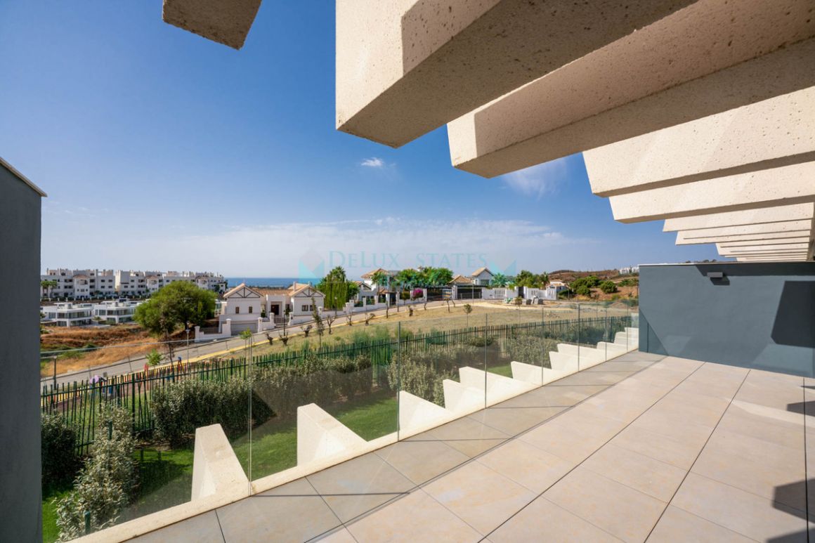 Apartment for sale in New Golden Mile, Estepona