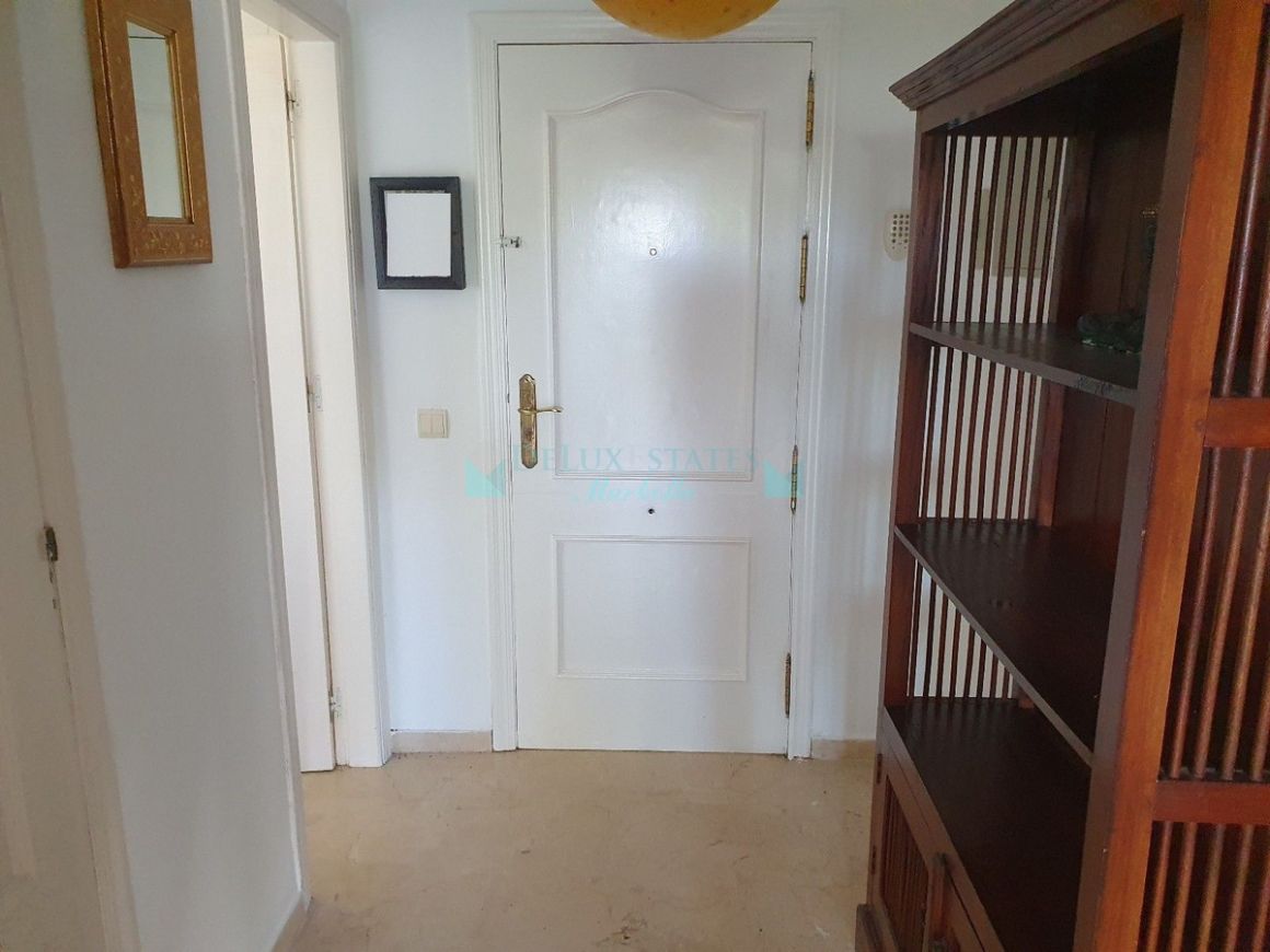 Town House for sale in Estepona
