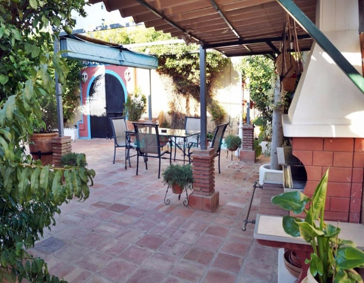 Villa for sale in San Pedro de Alcantara