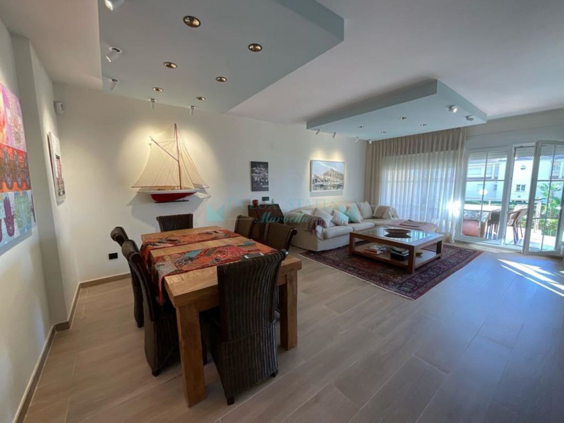 Ground Floor Apartment for sale in  Cabopino, Marbella East