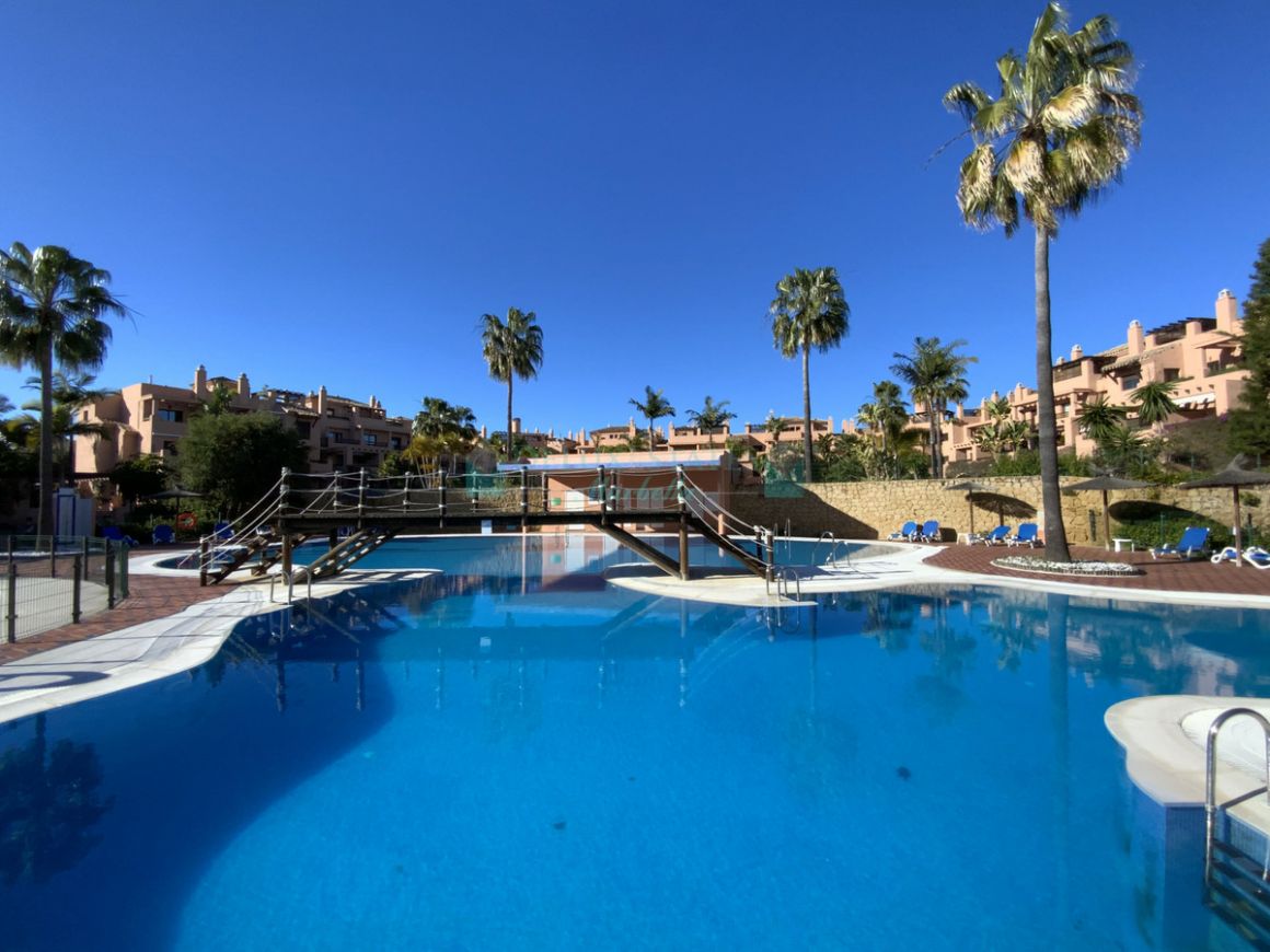 Ground Floor Apartment in Hacienda del Sol, Estepona