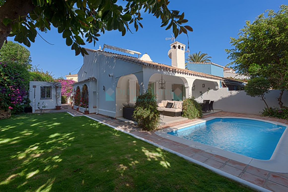 Villa for sale in Marbella - Puerto Banus