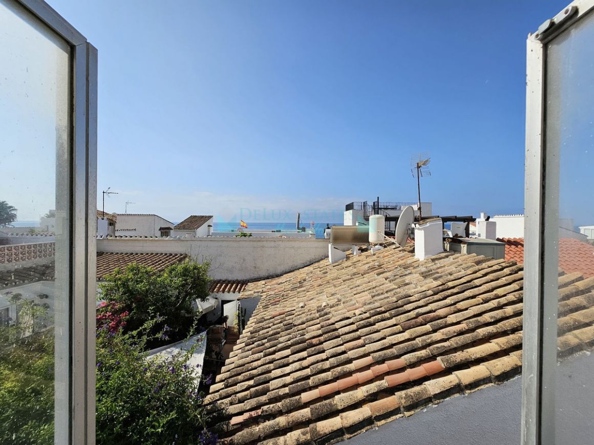 Town House for sale in New Golden Mile, Estepona