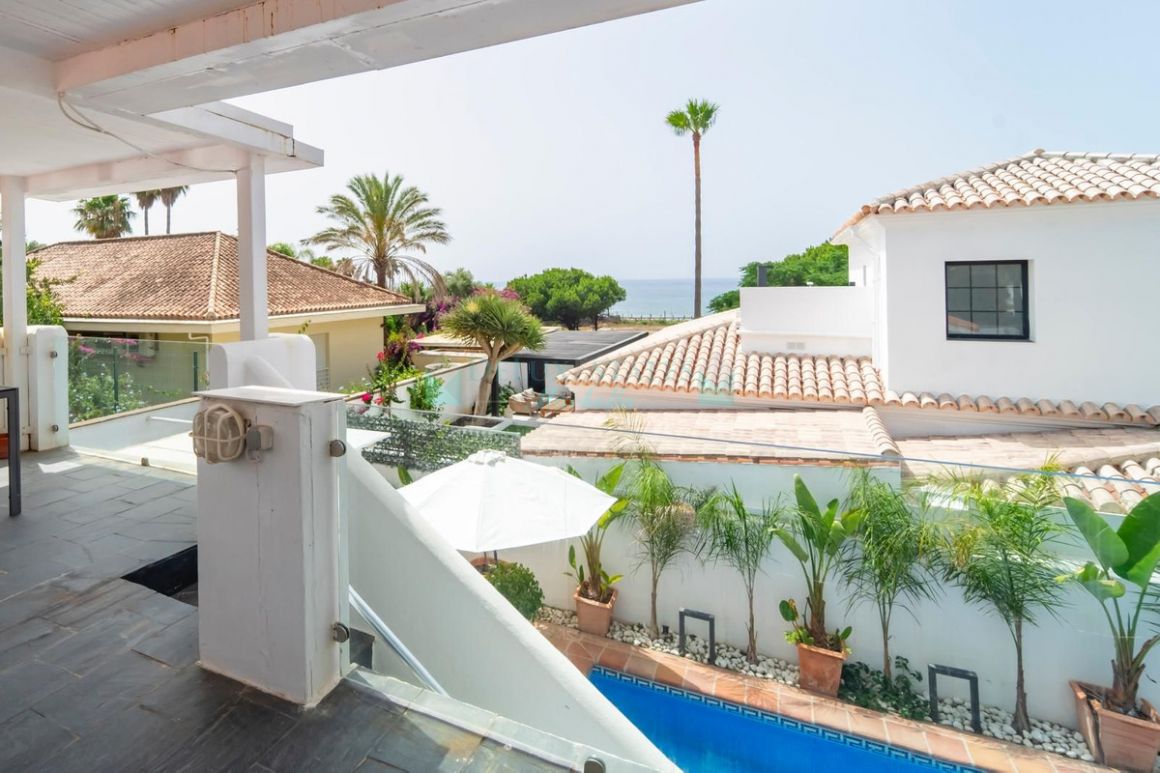 Villa in Marbesa, Marbella East