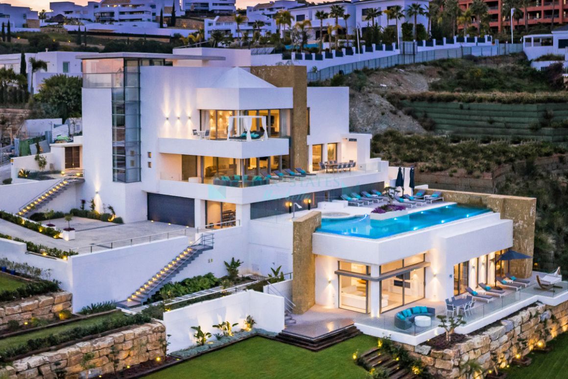 Villa for rent in Los Flamingos, Benahavis
