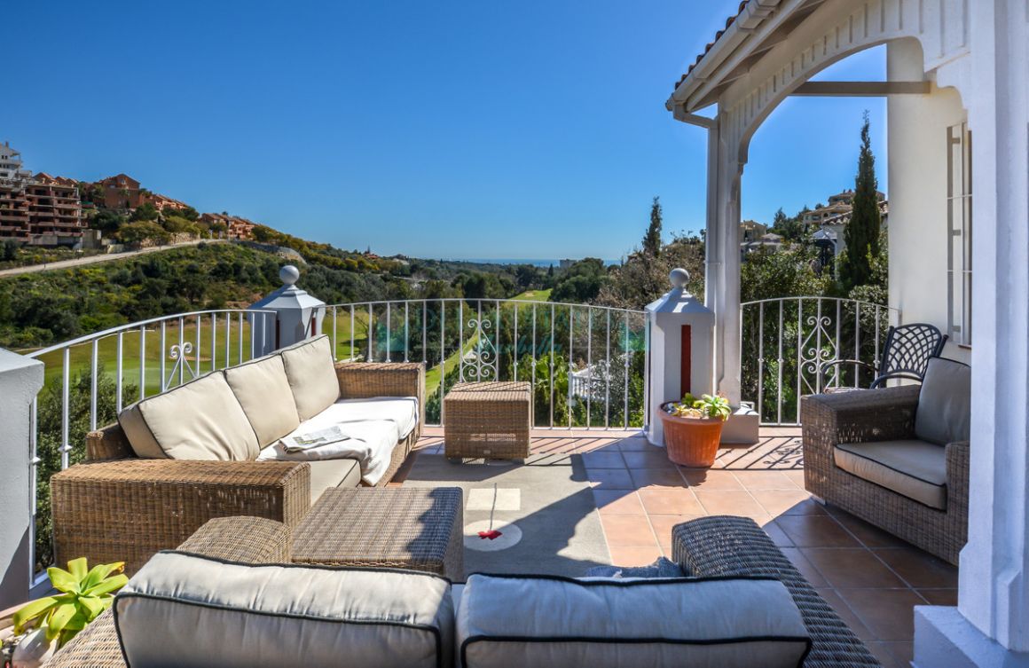 Villa for sale in Elviria, Marbella East
