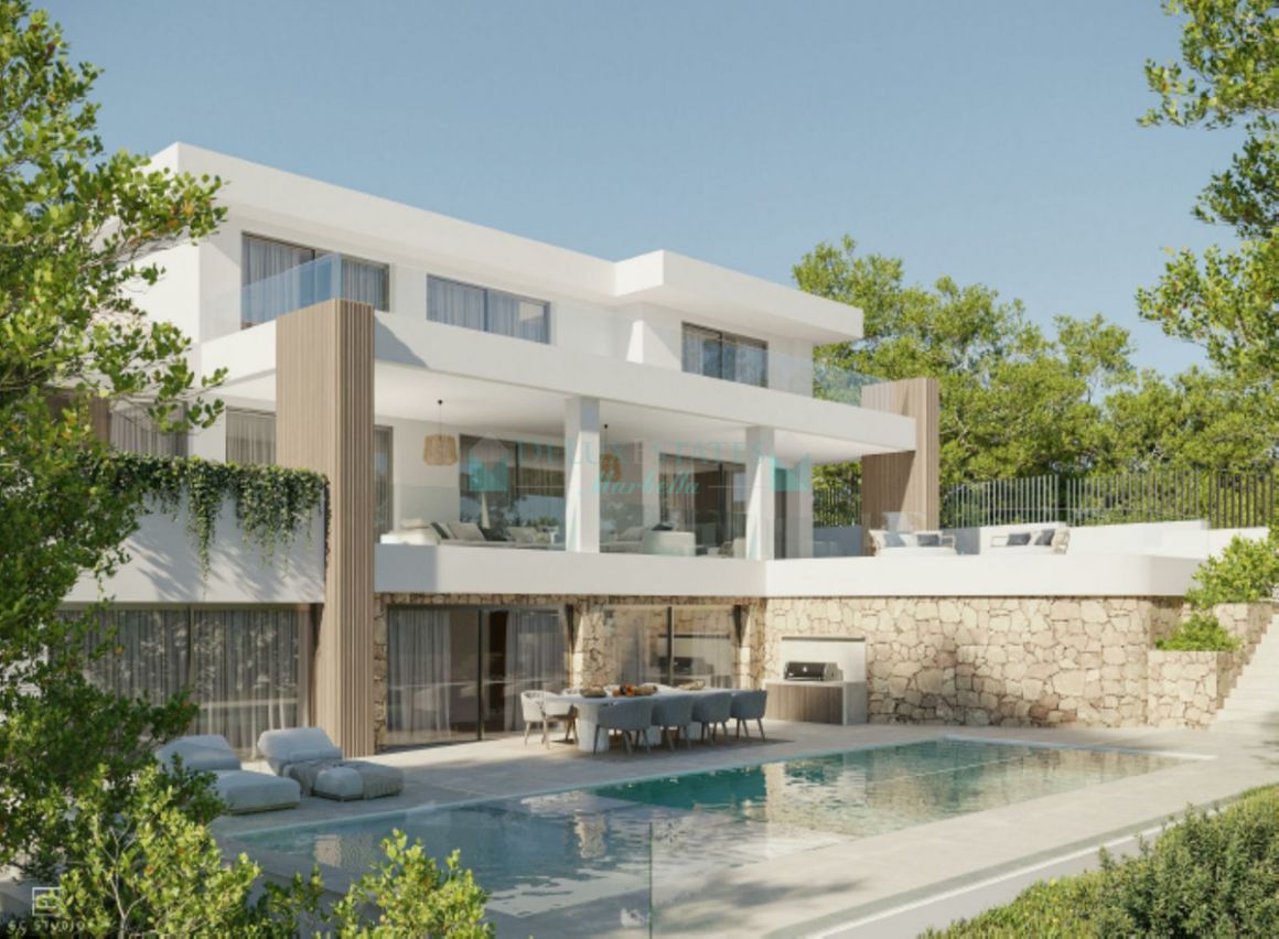 Villa in El Rosario, Marbella East