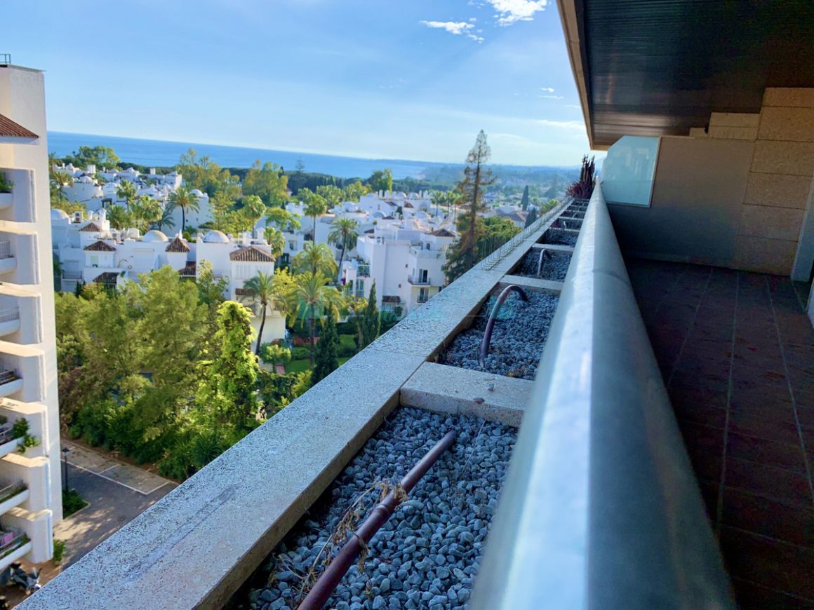 Penthouse for sale in Marbella Golden Mile