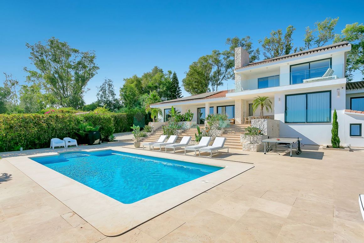 Villa for rent in Cabopino, Marbella East
