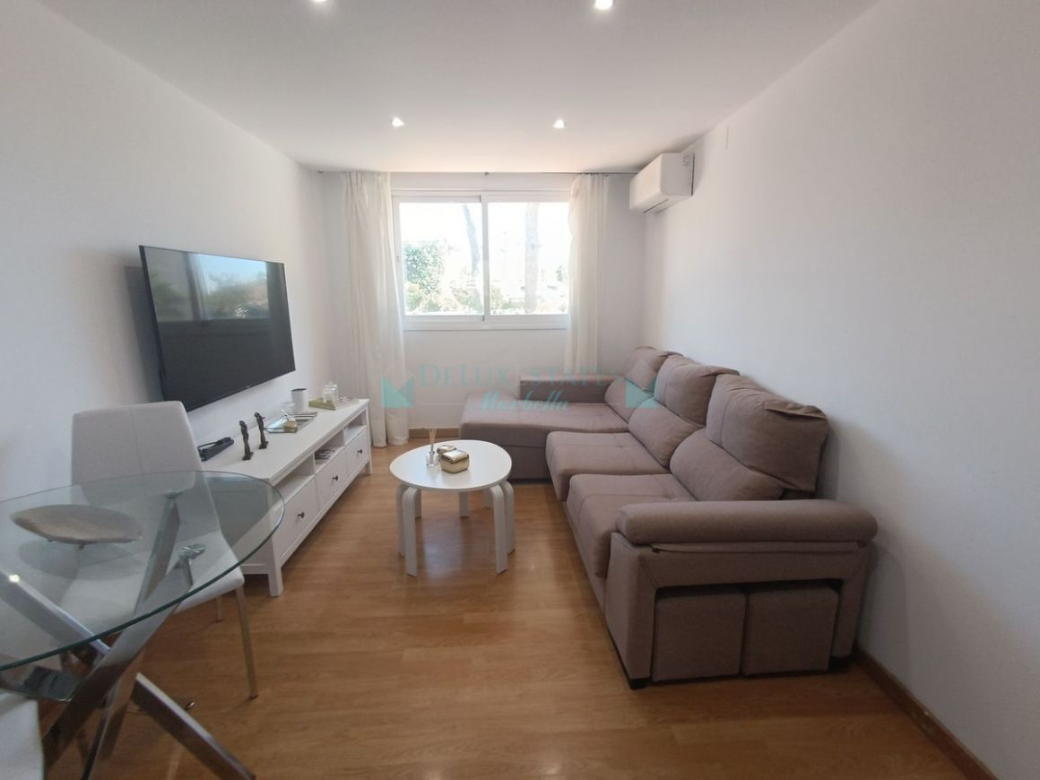 Apartment for sale in La Campana, Nueva Andalucia
