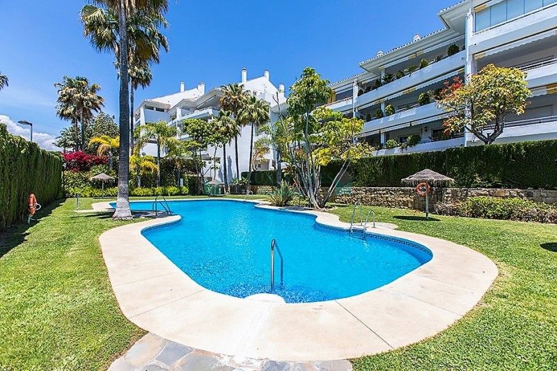 Apartment for sale in Guadalmina Baja, San Pedro de Alcantara
