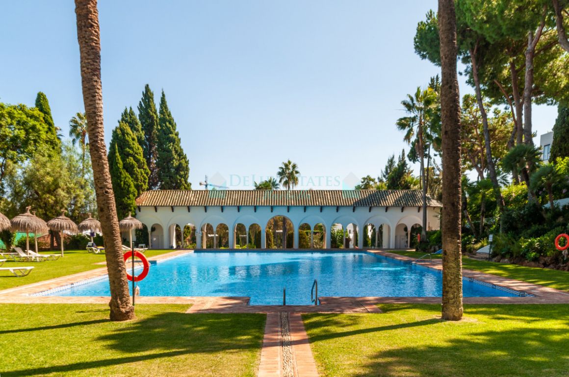 Ground Floor Apartment for sale in Marbella Golden Mile