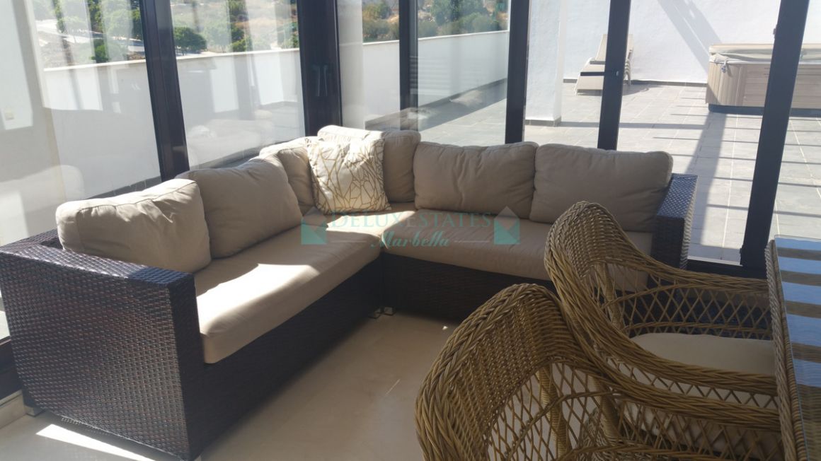 Penthouse for sale in Estepona
