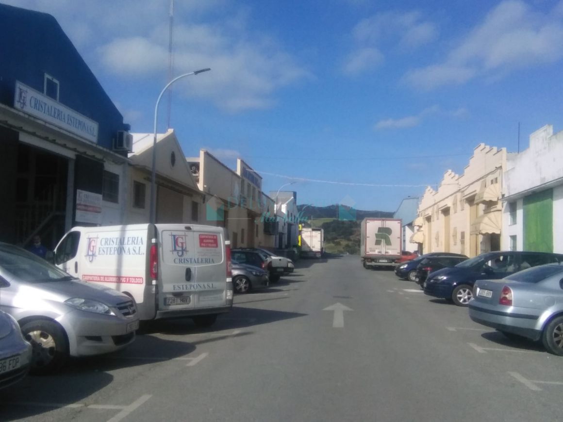 Business for sale in Estepona