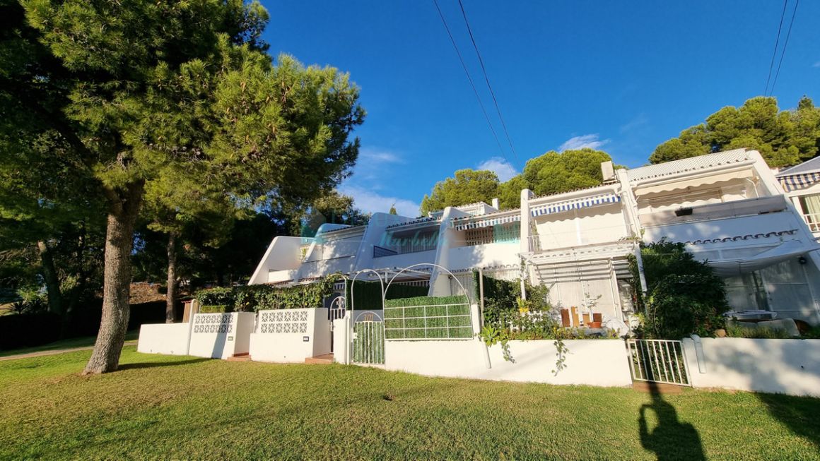 Ground Floor Apartment for sale in Estepona