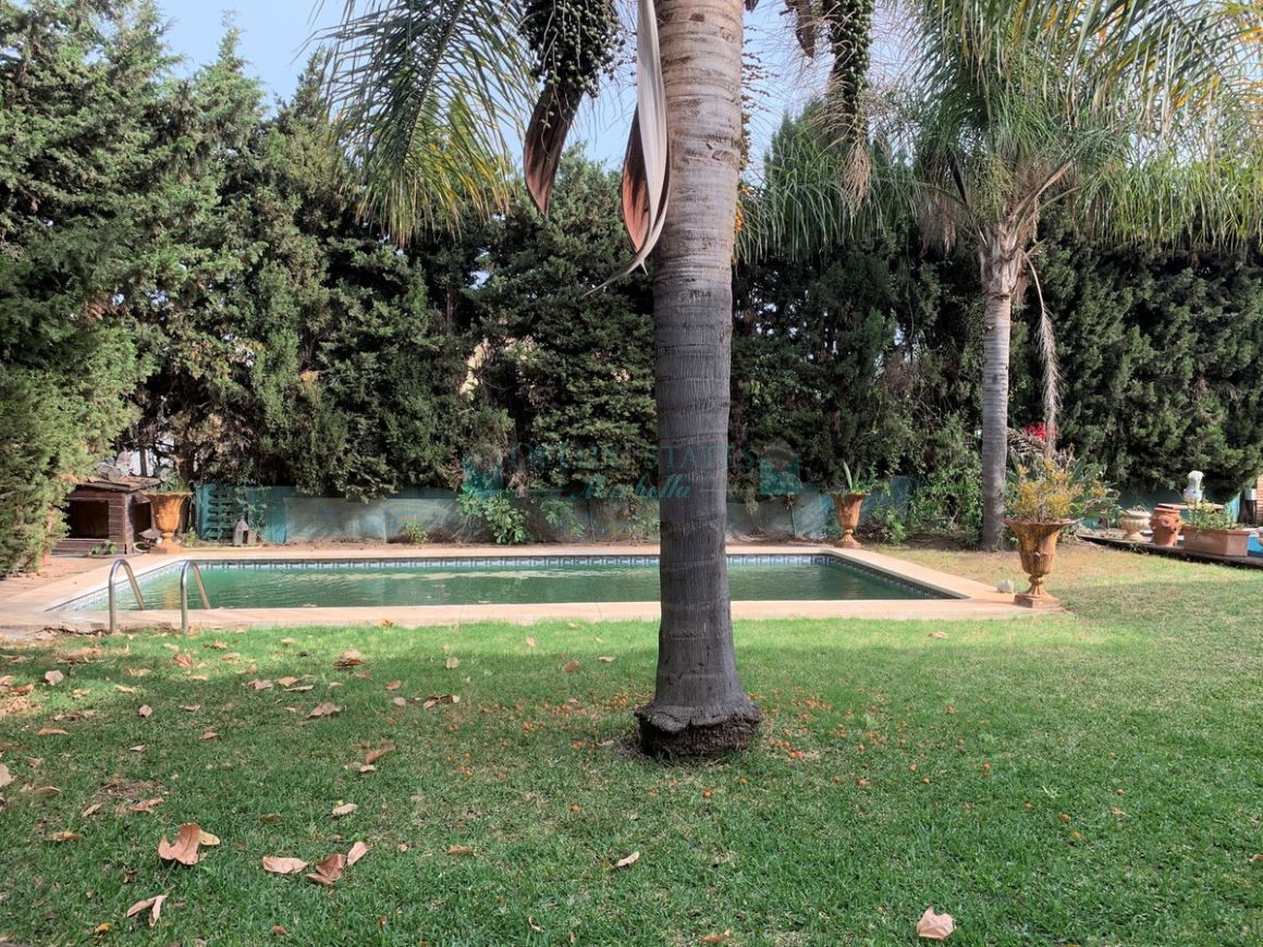 Villa for sale in San Pedro de Alcantara