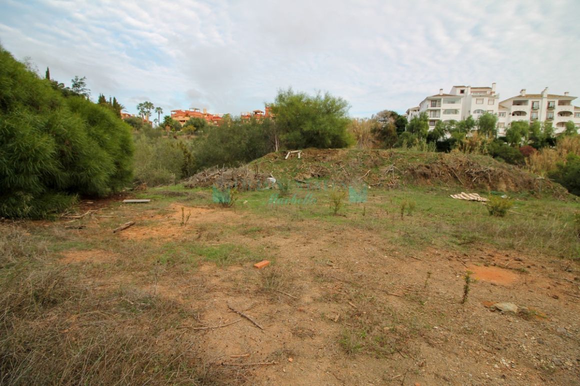 Residential Plot for sale in Hacienda las Chapas, Marbella East