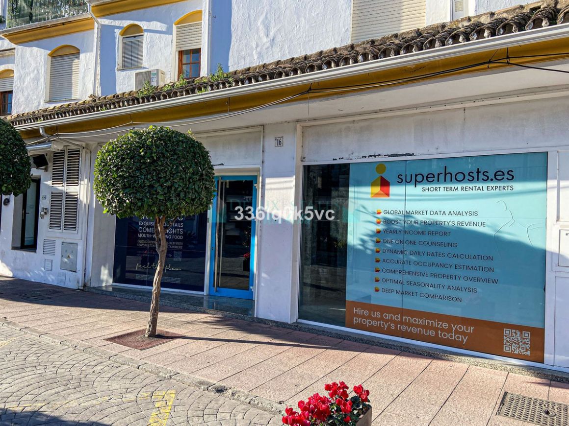 Shopping Centre for sale in Benahavis