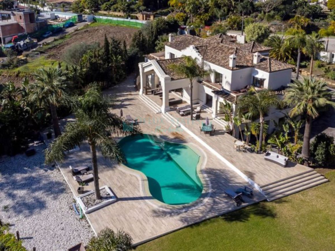 Villa for rent in Nueva Andalucia