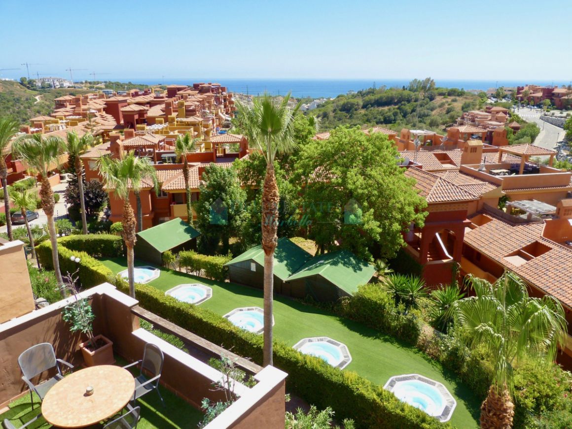 Penthouse for sale in La Reserva de Marbella, Marbella East