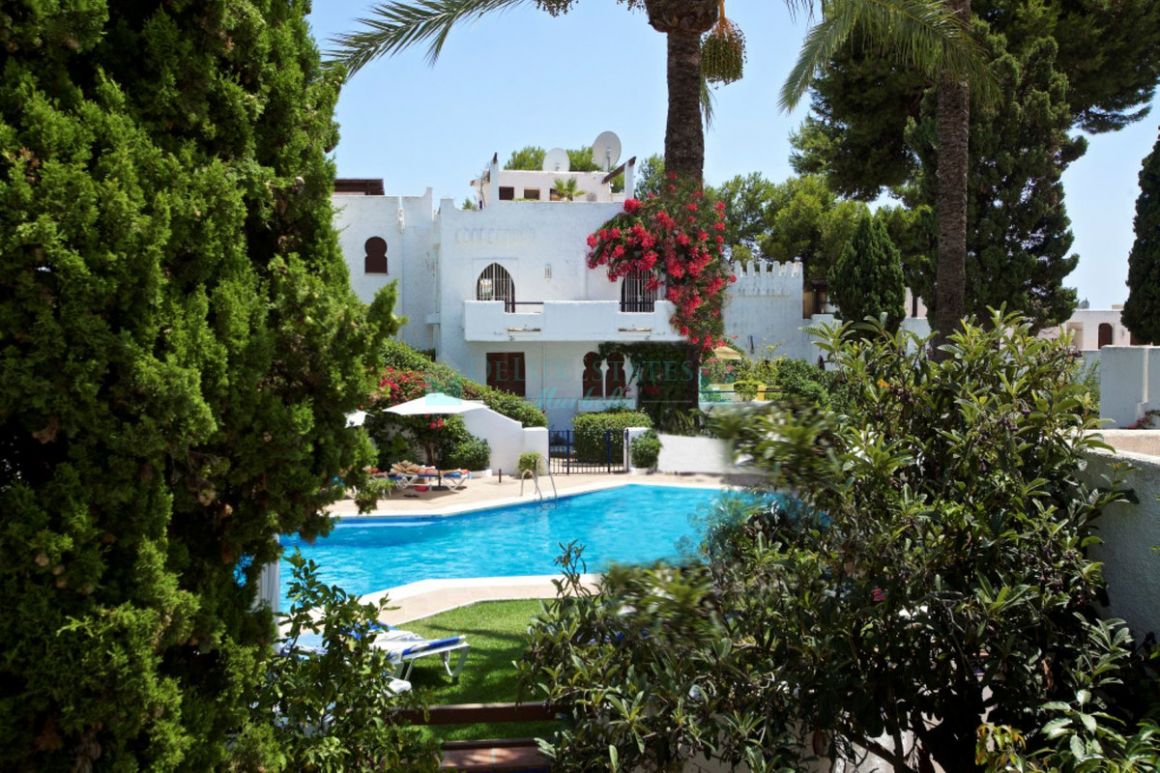 Town House for rent in Nueva Andalucia