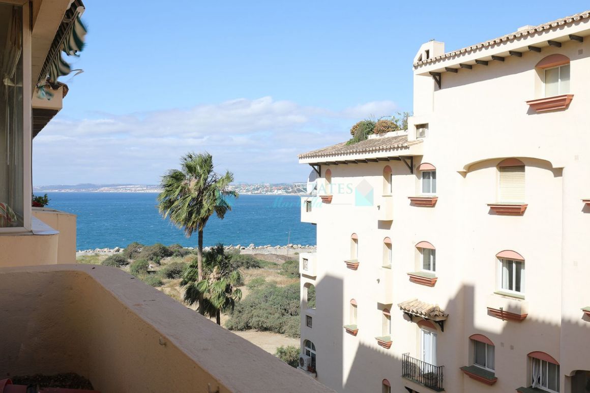 Apartment for sale in Estepona