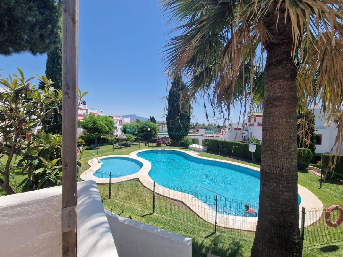 Town House for sale in Bel Air, Estepona