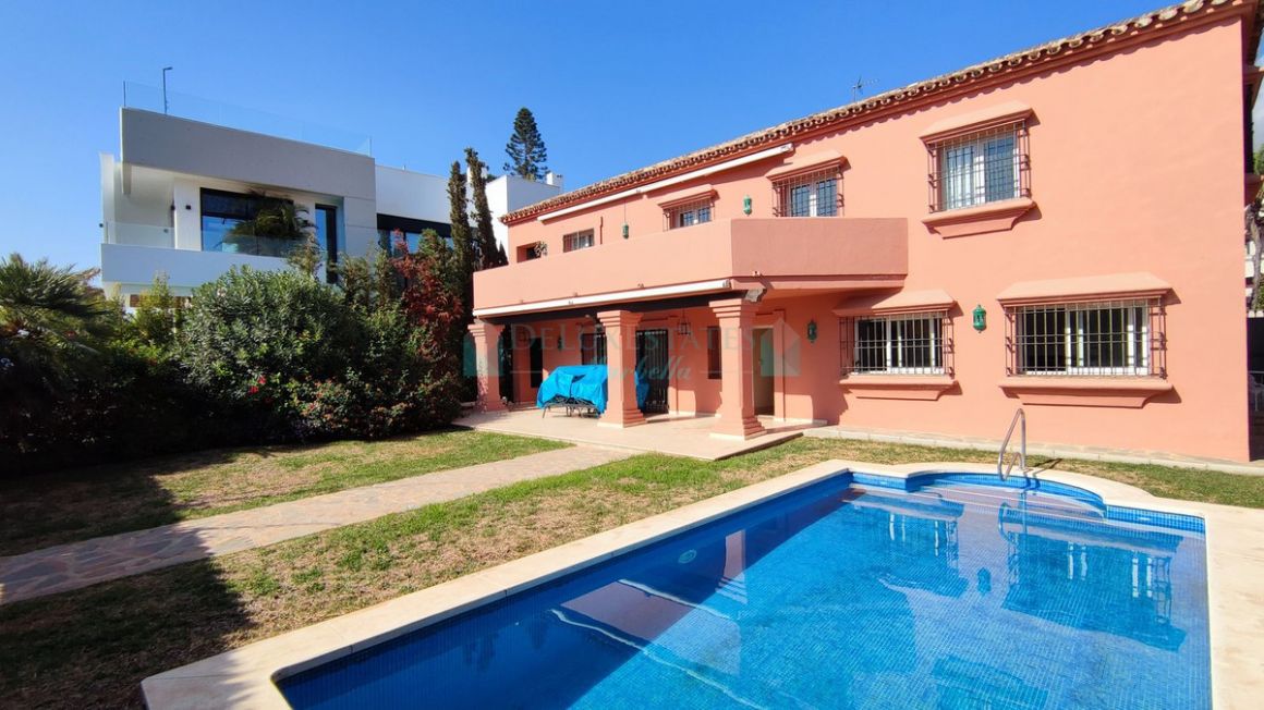 Villa en venta en Marbella Golden Mile