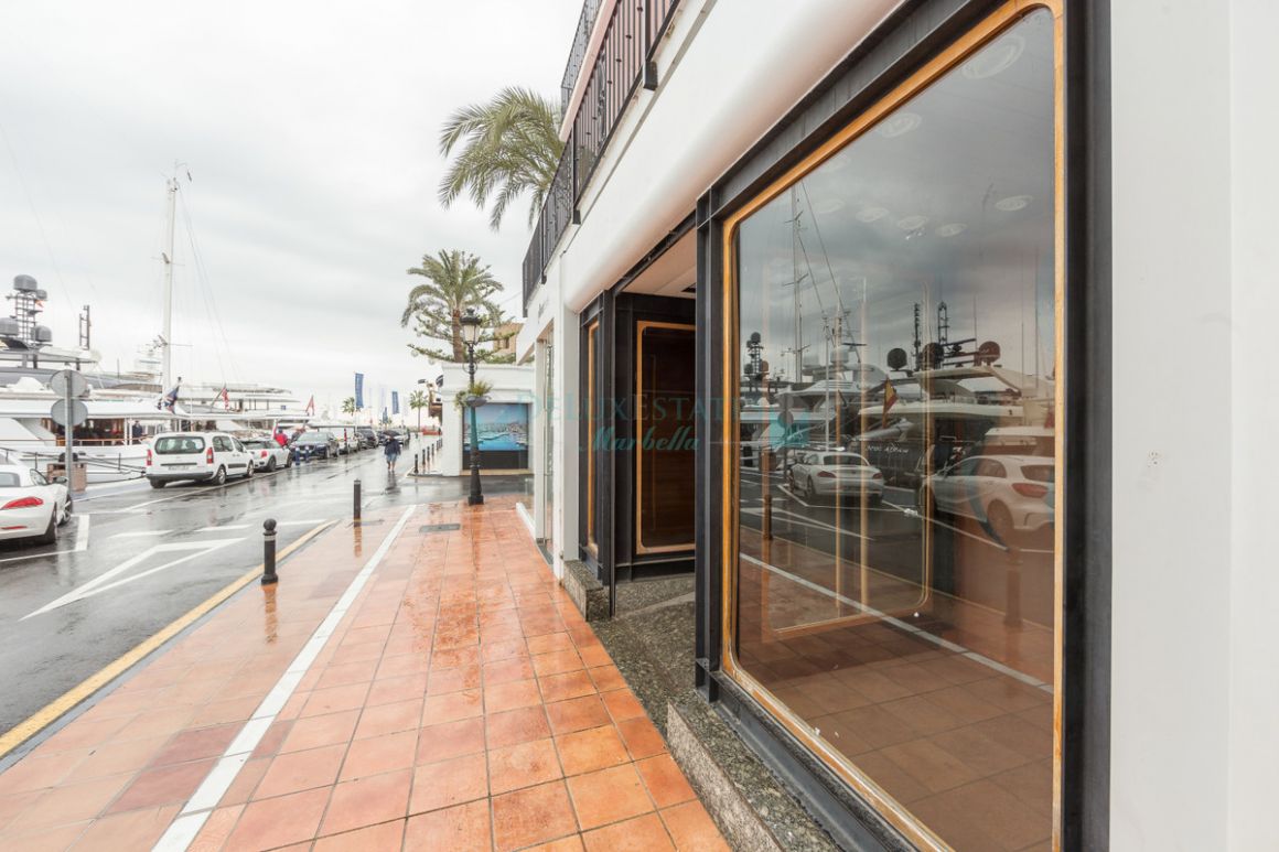 Shopping Centre for sale in Marbella - Puerto Banus