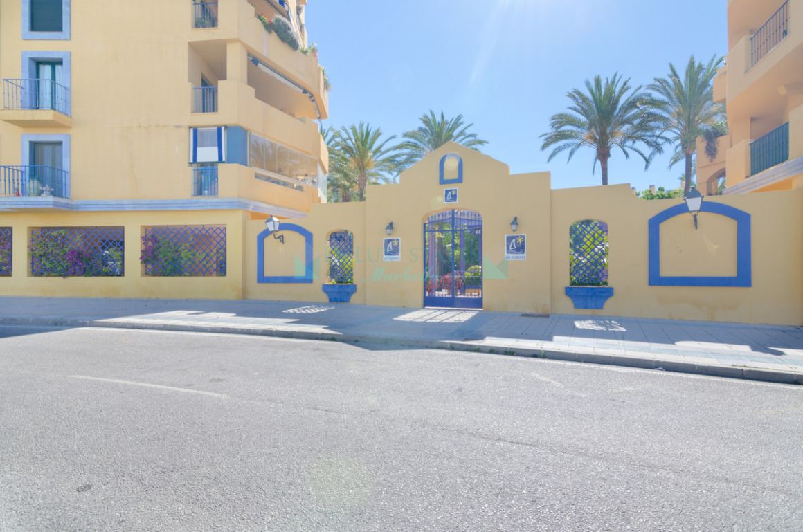 Ground Floor Apartment for sale in San Pedro de Alcantara