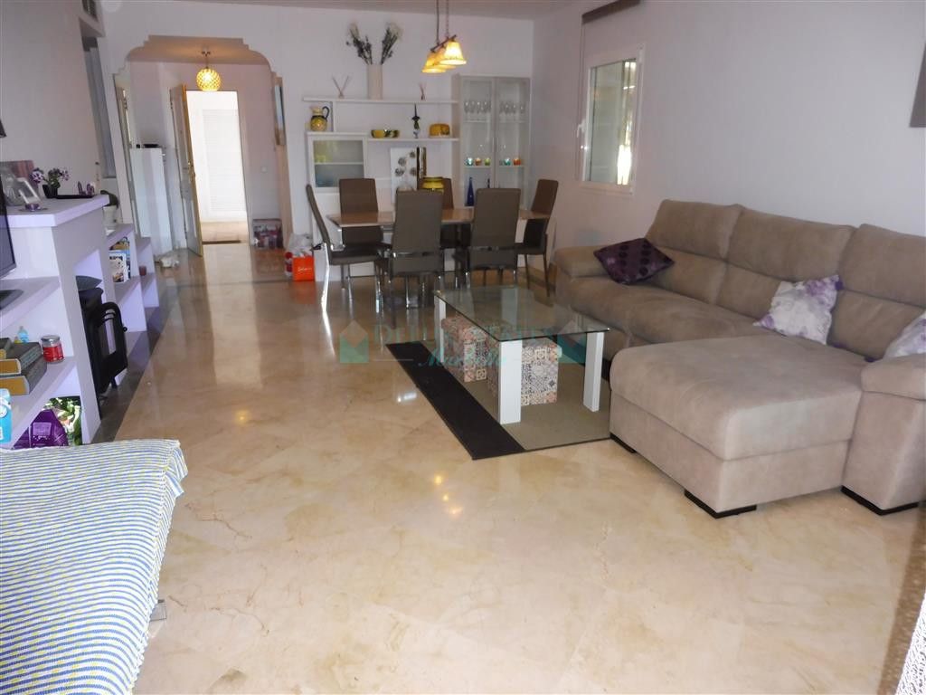 Ground Floor Apartment in El Presidente, Estepona