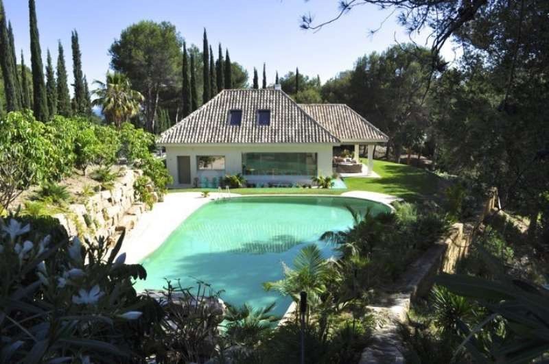 Villa in Los Monteros, Marbella East