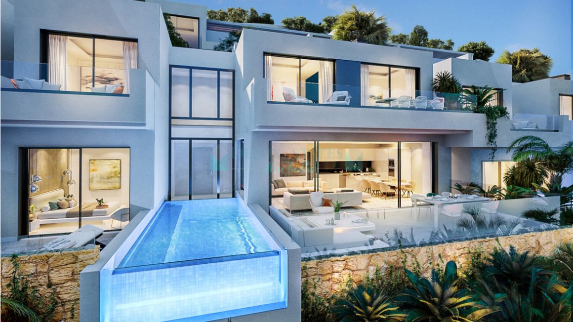 Villa for sale in Benalmadena