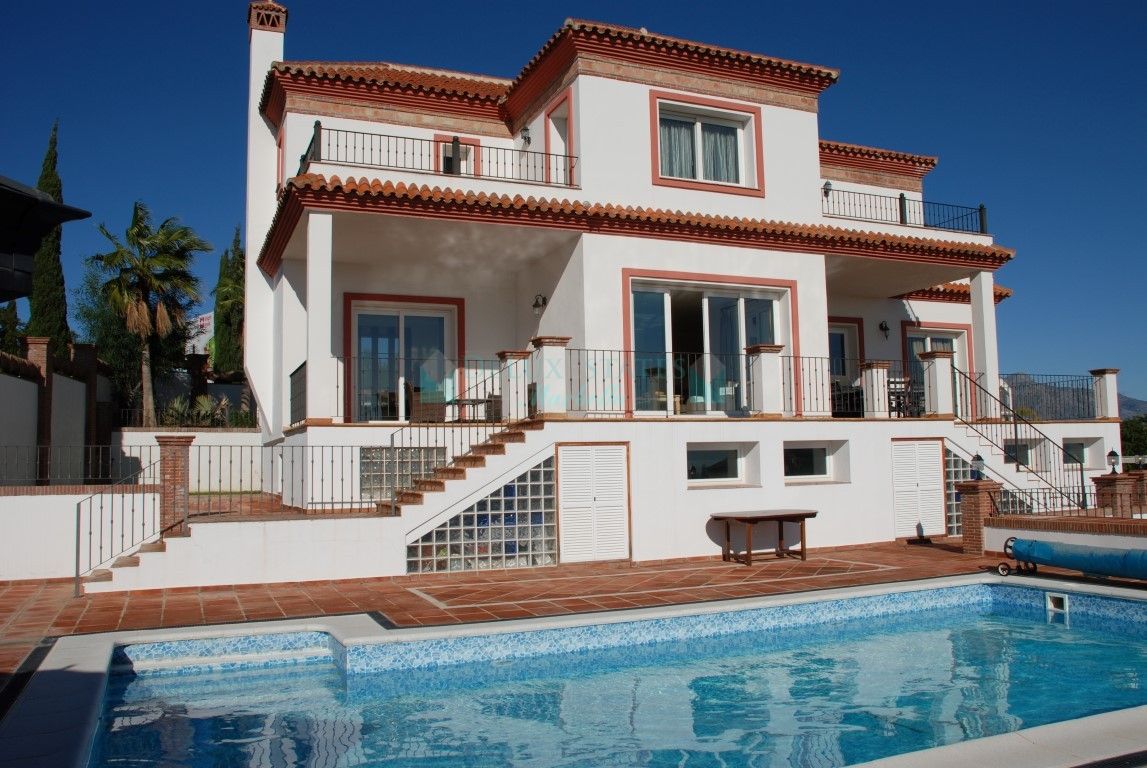 Villa for rent in Los Flamingos, Benahavis