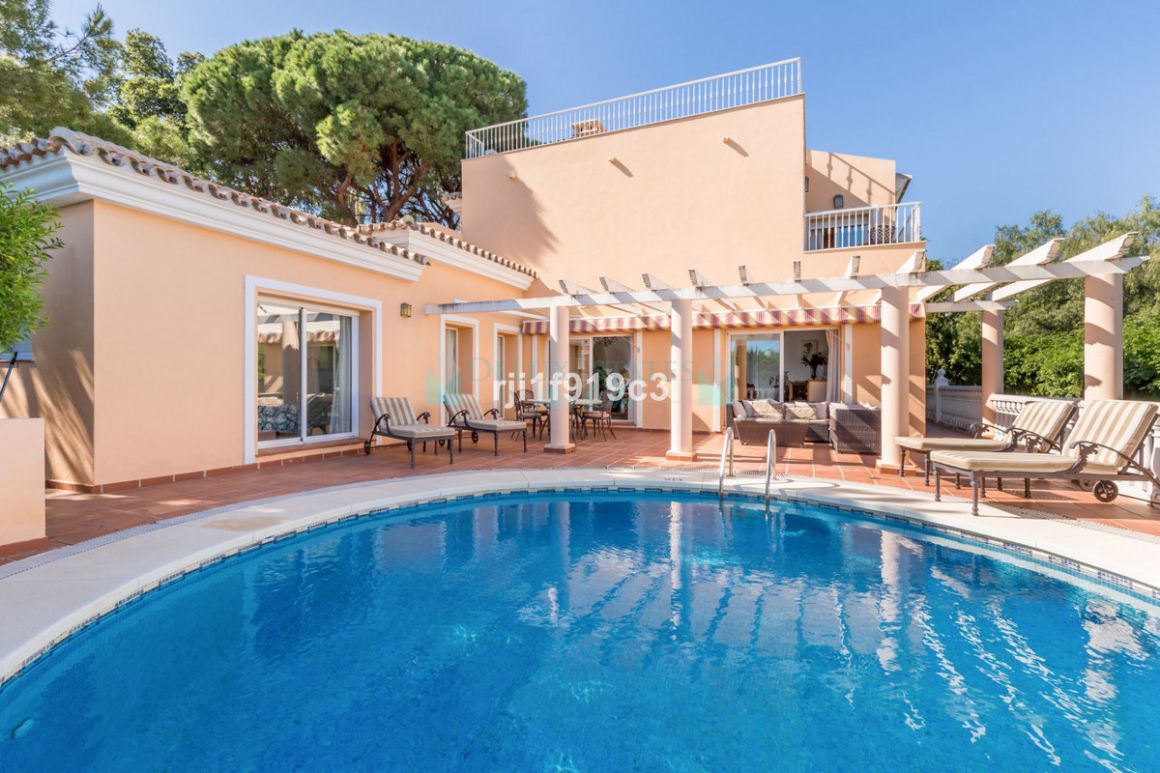 Villa for sale in Elviria, Marbella East