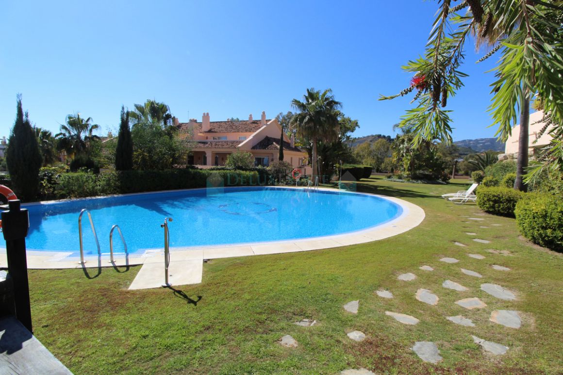Ground Floor Apartment for sale in Nueva Andalucia