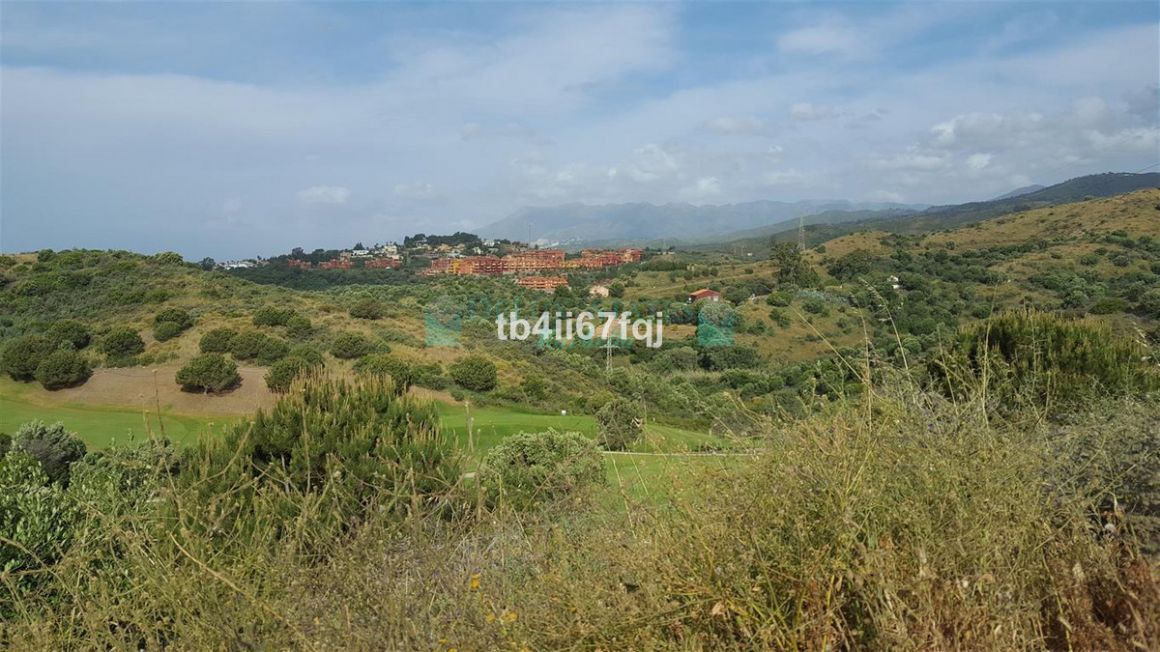 Residential Plot in Cabopino, Marbella East