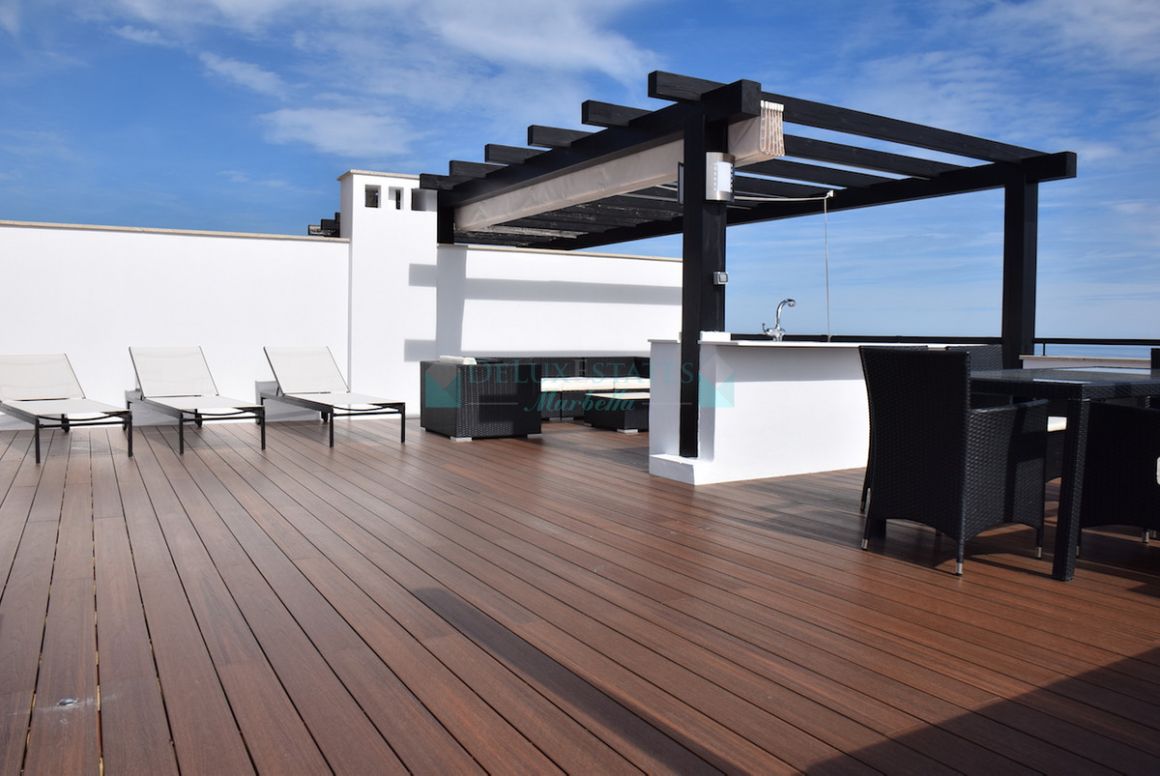 Semi Detached Villa for sale in Santa Clara, Marbella East